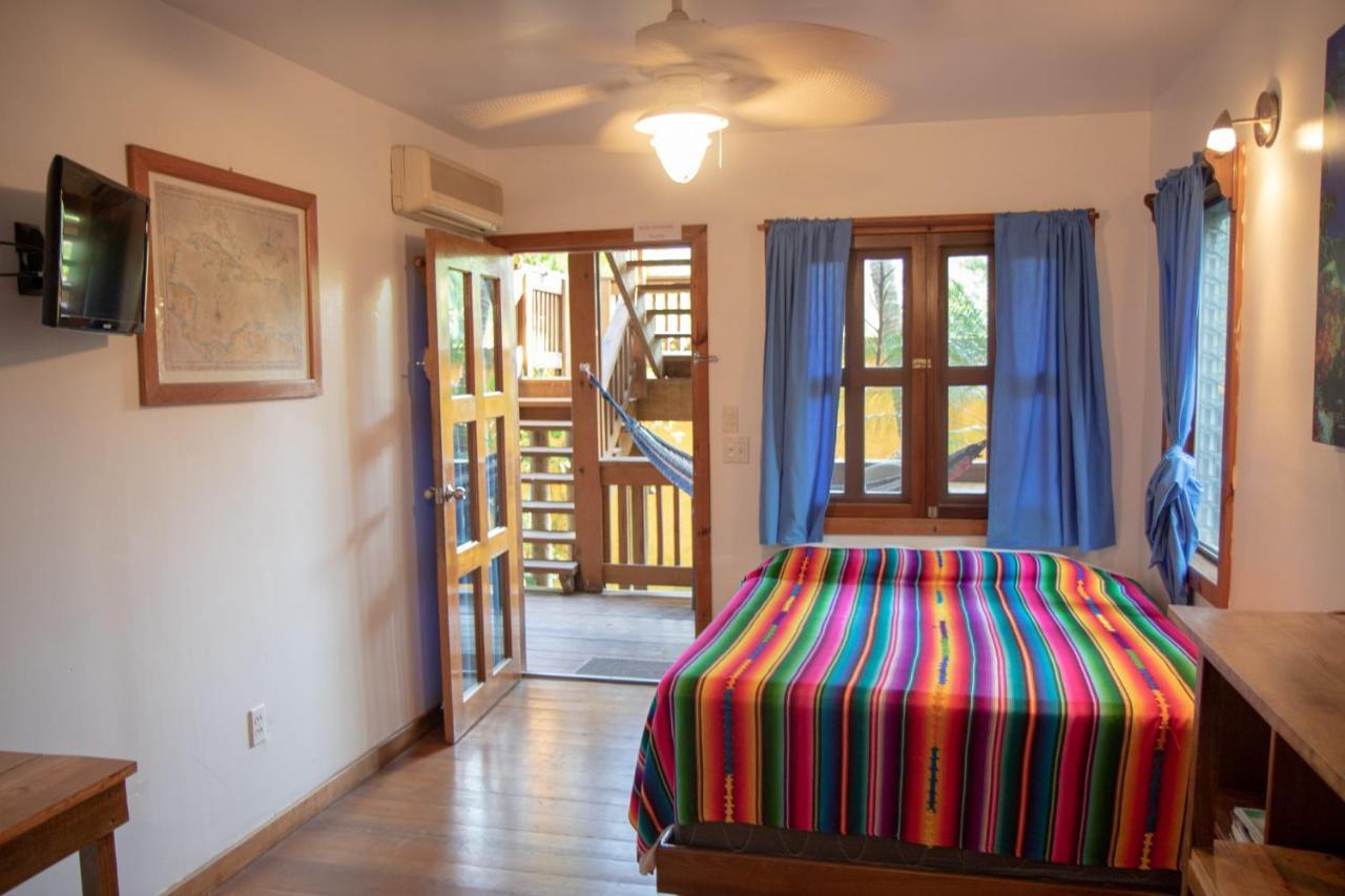 Seabreeze Inn West End Extérieur photo