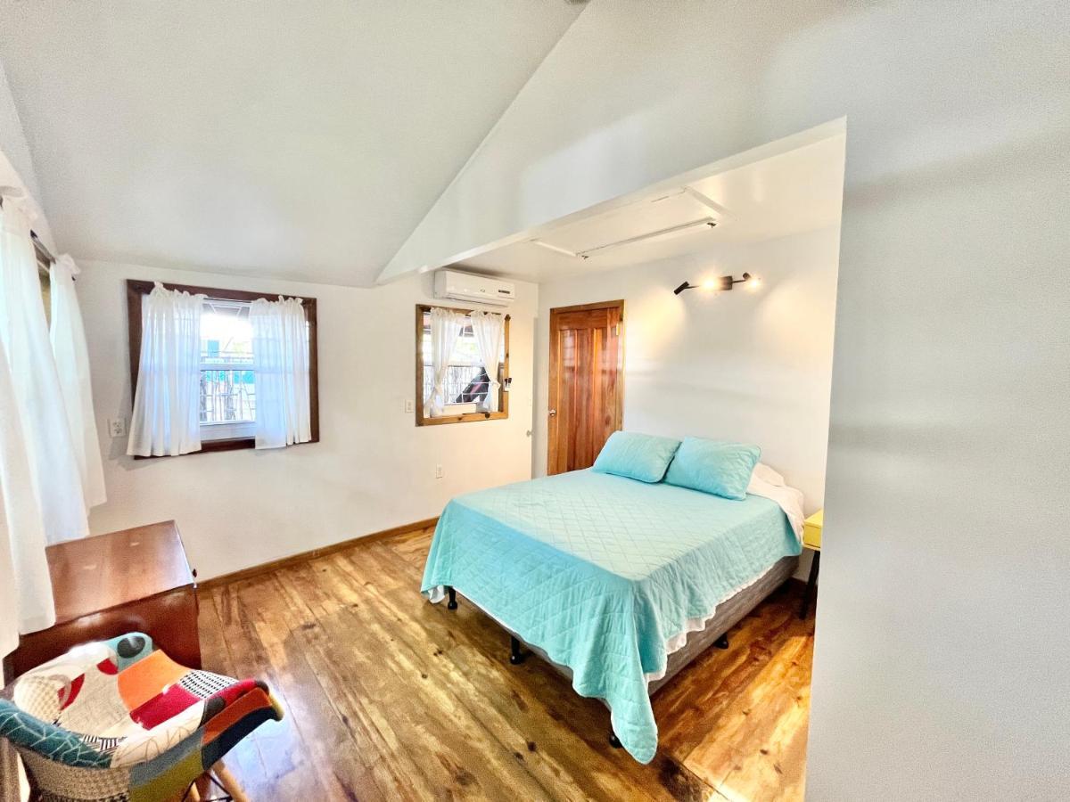 Seabreeze Inn West End Extérieur photo